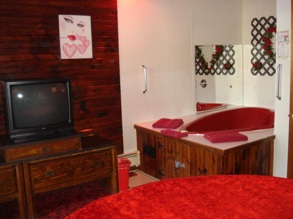 Cedar Grove Motel 앨투나 외부 사진