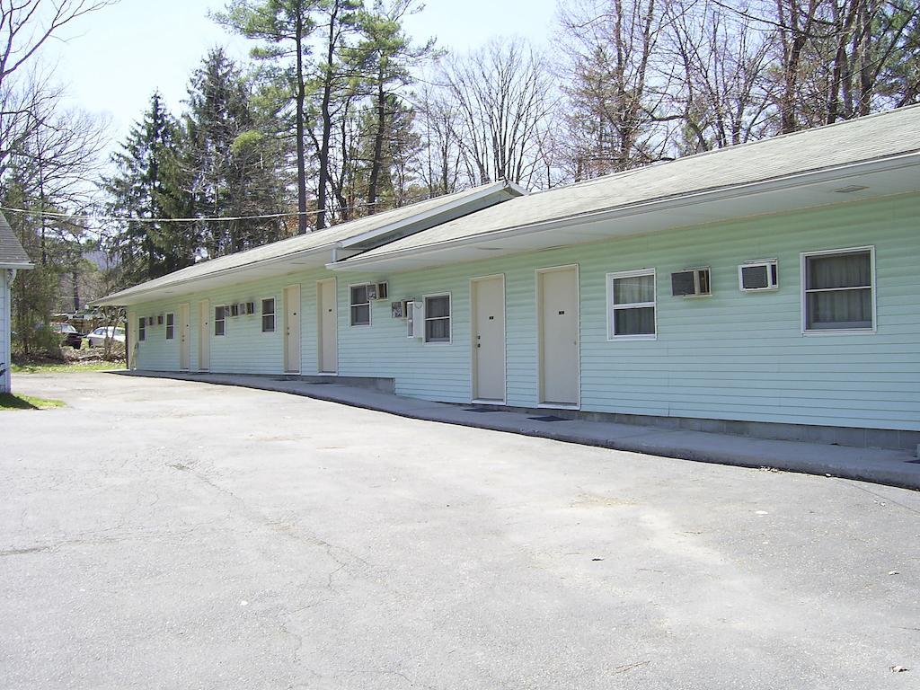 Cedar Grove Motel 앨투나 외부 사진